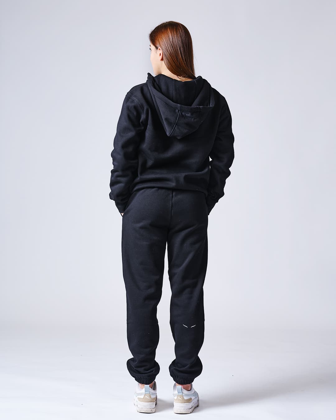 Sweatshirt à Capuche ELION Turenne Noir - Image 16