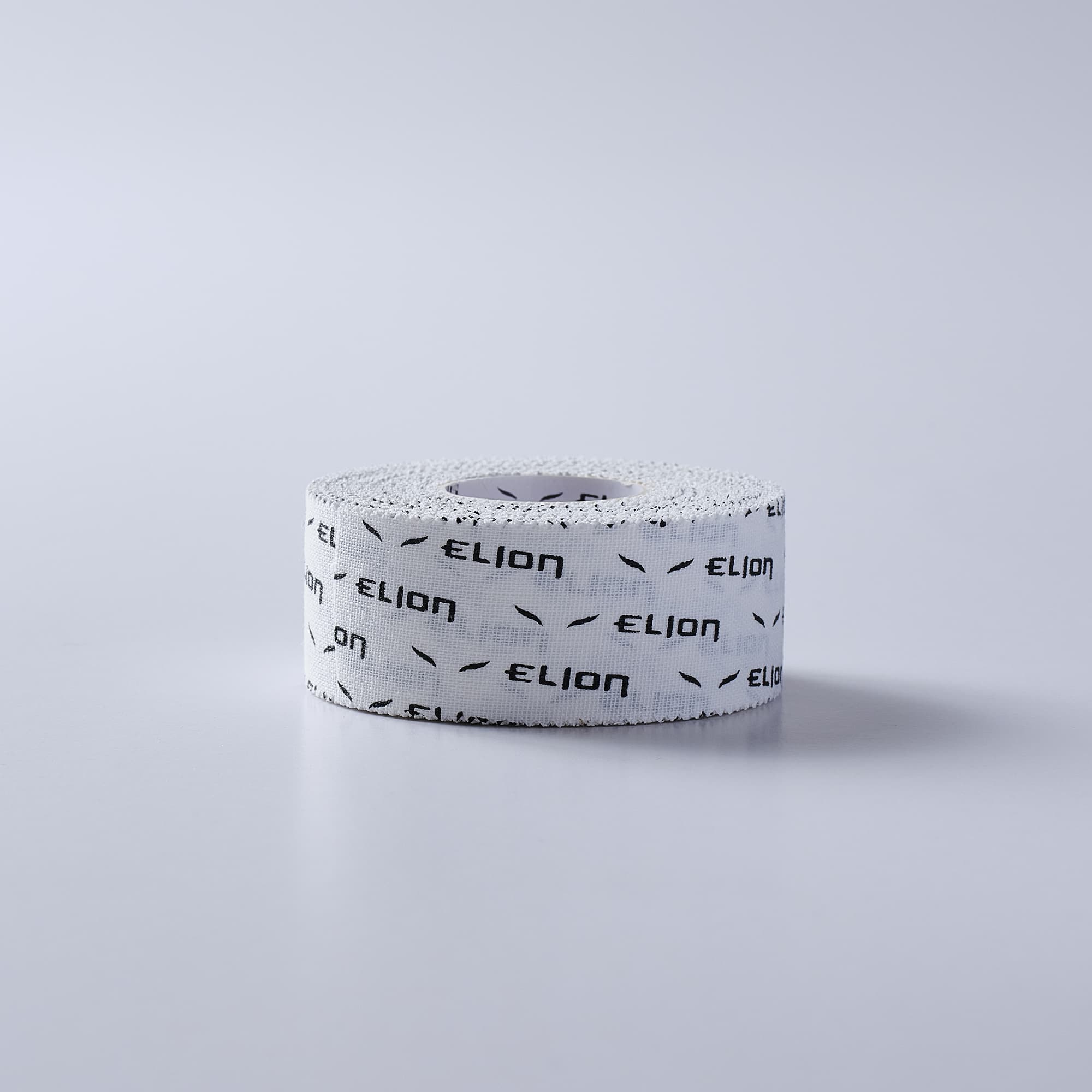 Tape  ELION Blanc pour bandage 2.5Cm x 10 Mètres - Image 4